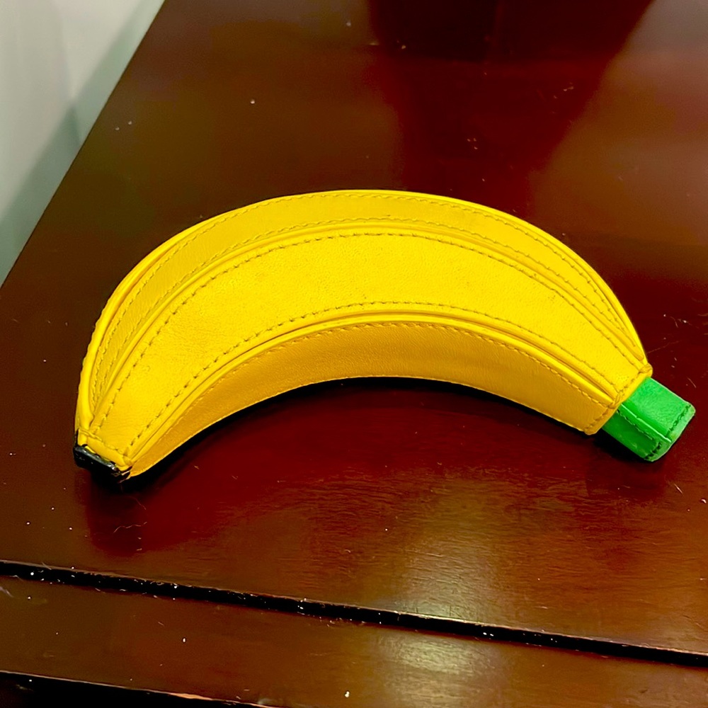 kate spade banana coin purse EUC